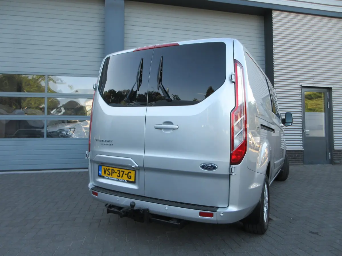 320 2.0 TDCI L2, Limited, DC, Dubbel Cabine, LED, 2x schuifdeur, Camera.