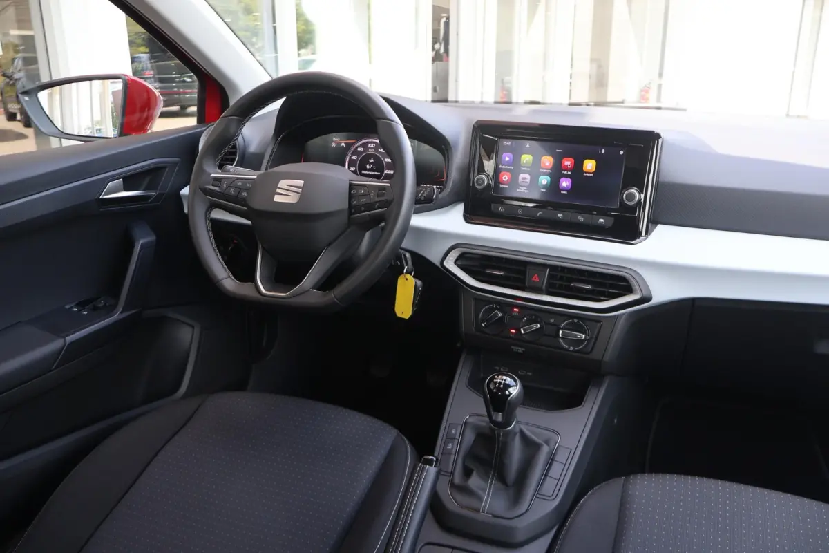 1.0 EcoTSI 95pk Style | PDC | Cruise Control | Apple Carplay