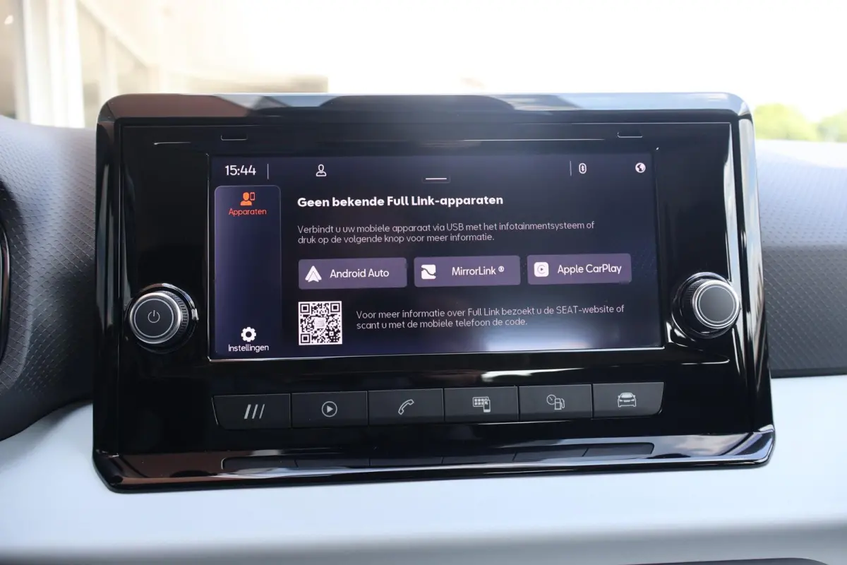 1.0 EcoTSI 95pk Style | PDC | Cruise Control | Apple Carplay