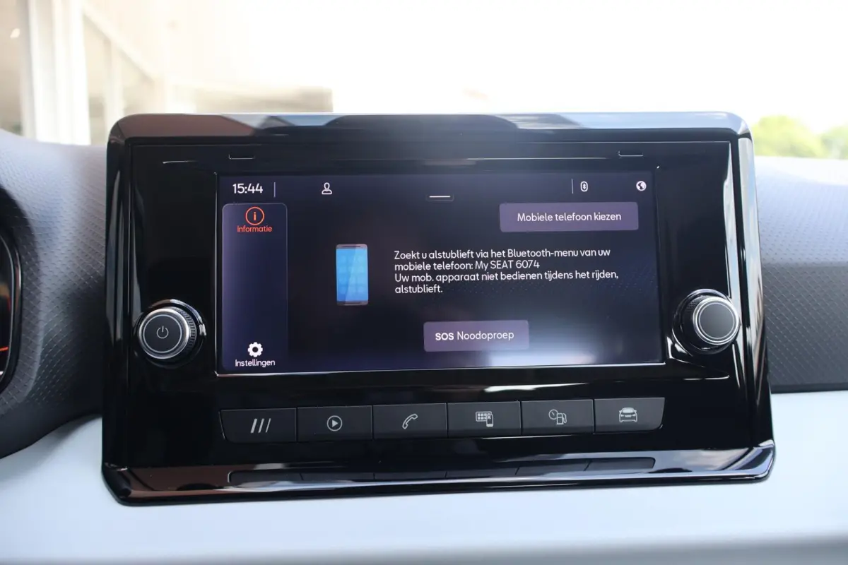 1.0 EcoTSI 95pk Style | PDC | Cruise Control | Apple Carplay