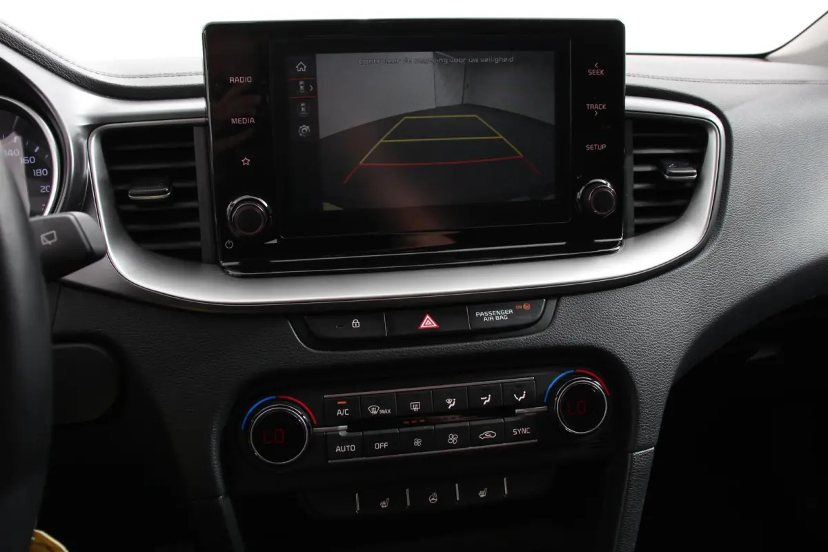 1.0 T-GDi Prestige Navigatie Apple Carplay / Android Auto Climate Control Achteruitrij Camera Cruise Control Stoel en Stuur verwarming