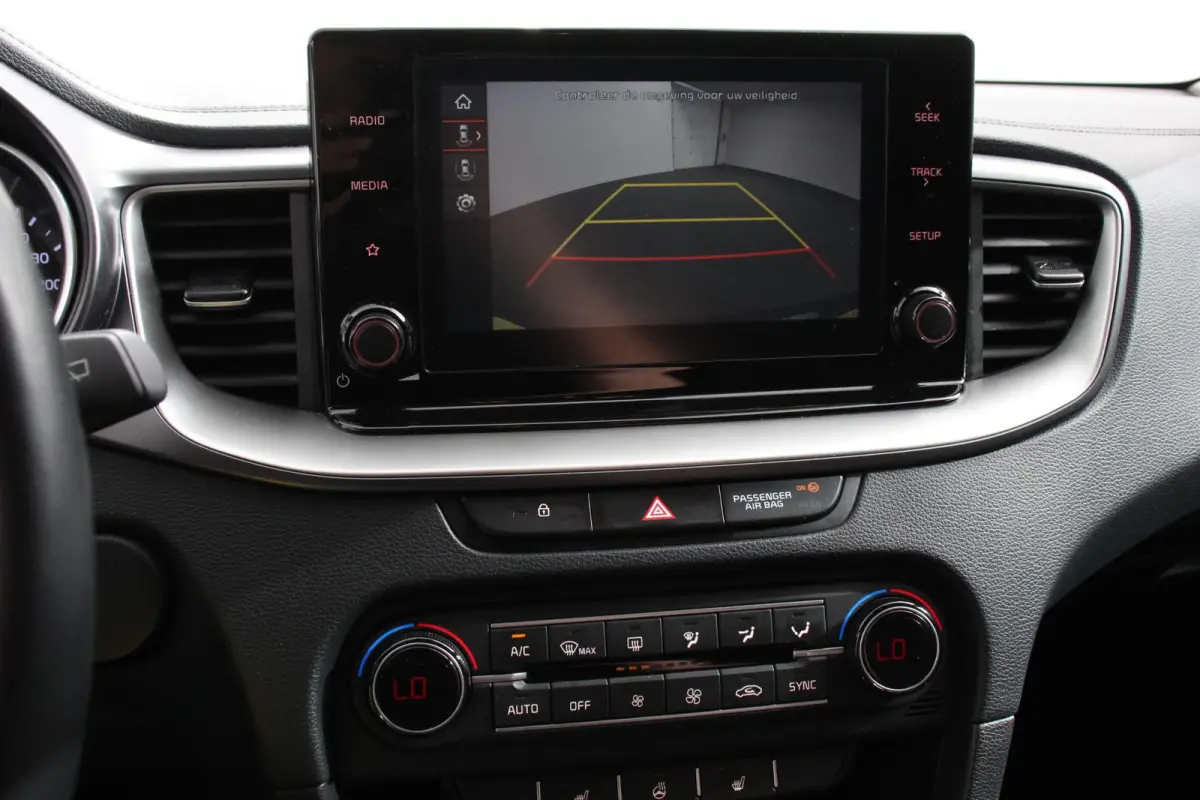 1.0 T-GDi Prestige Navigatie Apple Carplay / Android Auto Climate Control Achteruitrij Camera Cruise Control Stoel en Stuur verwarming
