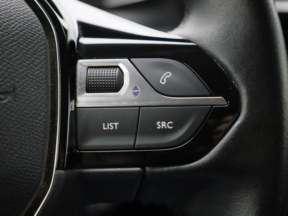 1.2 Puretech 96kW S&S Allure | Apple Carplay / Android Auto | Parkeersensoren | Achteruitrijcamera | Cruise Control |
