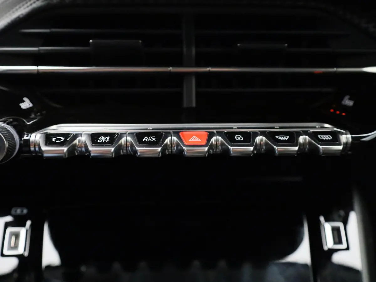 1.2 Puretech 96kW S&S Allure | Apple Carplay / Android Auto | Parkeersensoren | Achteruitrijcamera | Cruise Control |