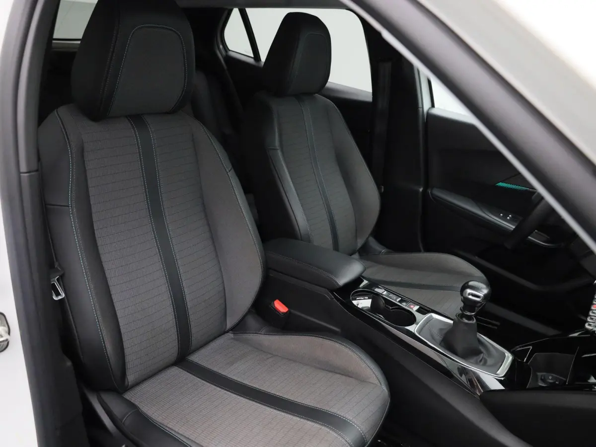 1.2 Puretech 96kW S&S Allure | Apple Carplay / Android Auto | Parkeersensoren | Achteruitrijcamera | Cruise Control |