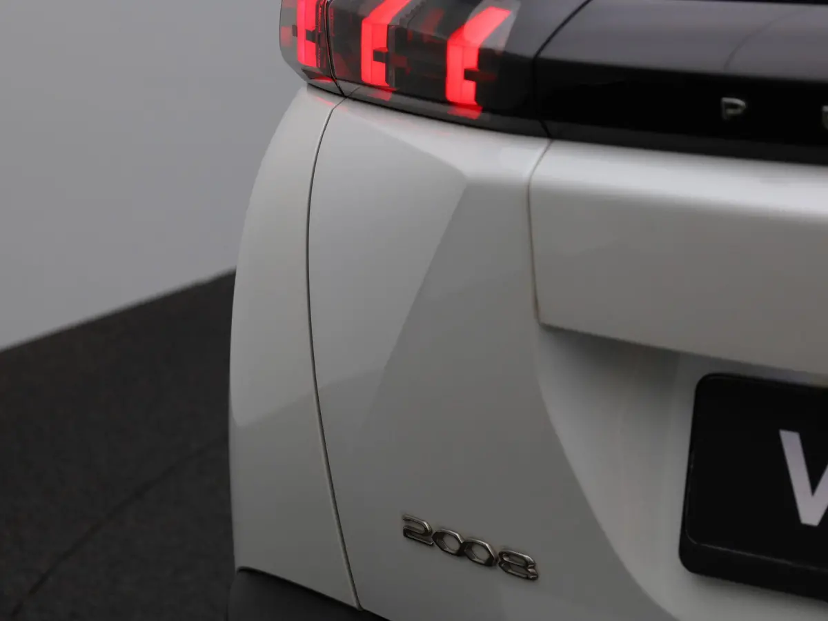 1.2 Puretech 96kW S&S Allure | Apple Carplay / Android Auto | Parkeersensoren | Achteruitrijcamera | Cruise Control |