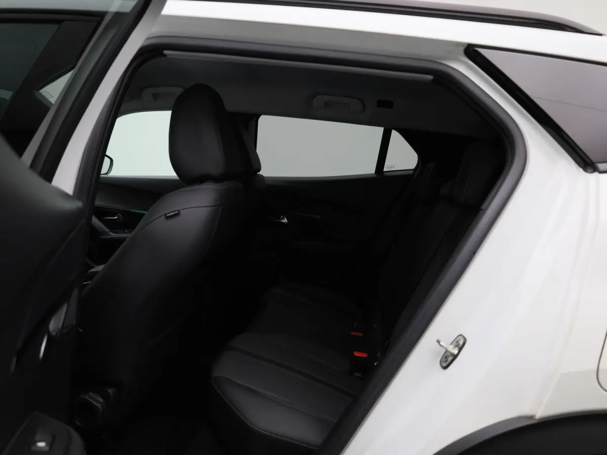 1.2 Puretech 96kW S&S Allure | Apple Carplay / Android Auto | Parkeersensoren | Achteruitrijcamera | Cruise Control |