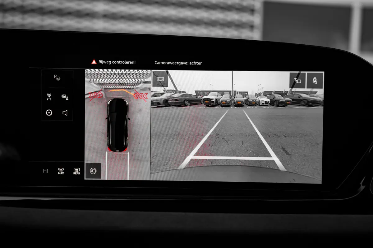 Avant 367pk Quattro S edition Competition | Panoramadak | Trekhaak | S-Sportstoel | Passenger Display |