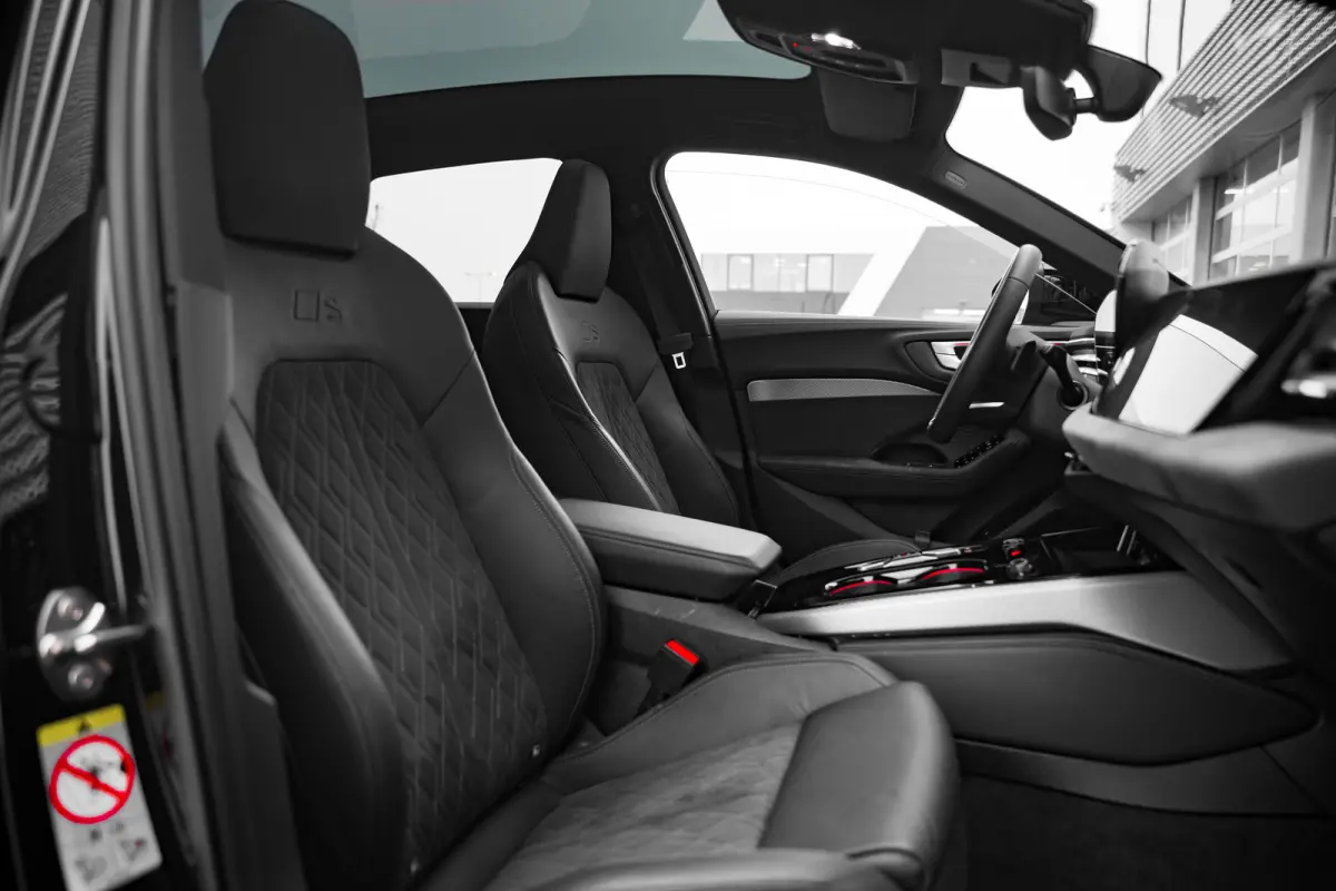 Avant 367pk Quattro S edition Competition | Panoramadak | Trekhaak | S-Sportstoel | Passenger Display |