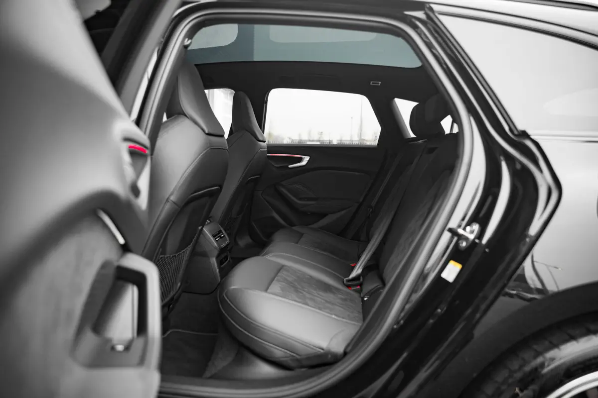 Avant 367pk Quattro S edition Competition | Panoramadak | Trekhaak | S-Sportstoel | Passenger Display |
