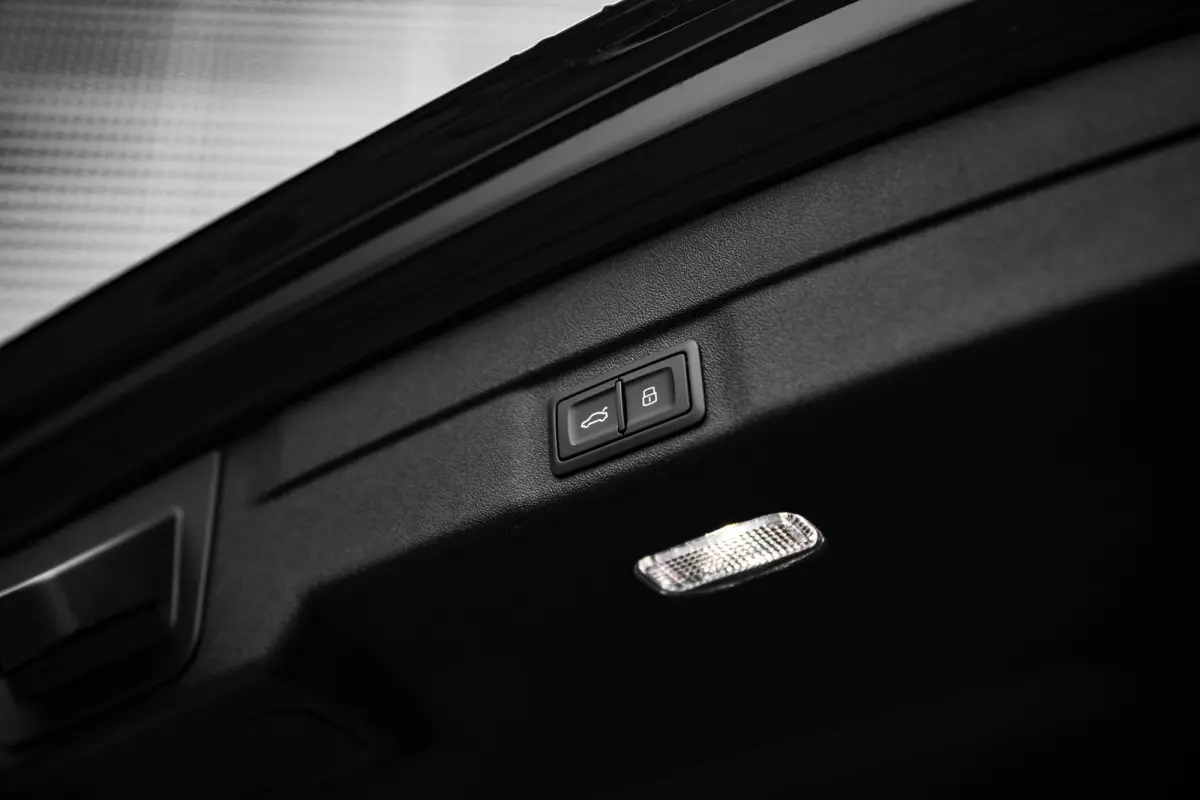 Avant 367pk Quattro S edition Competition | Panoramadak | Trekhaak | S-Sportstoel | Passenger Display |