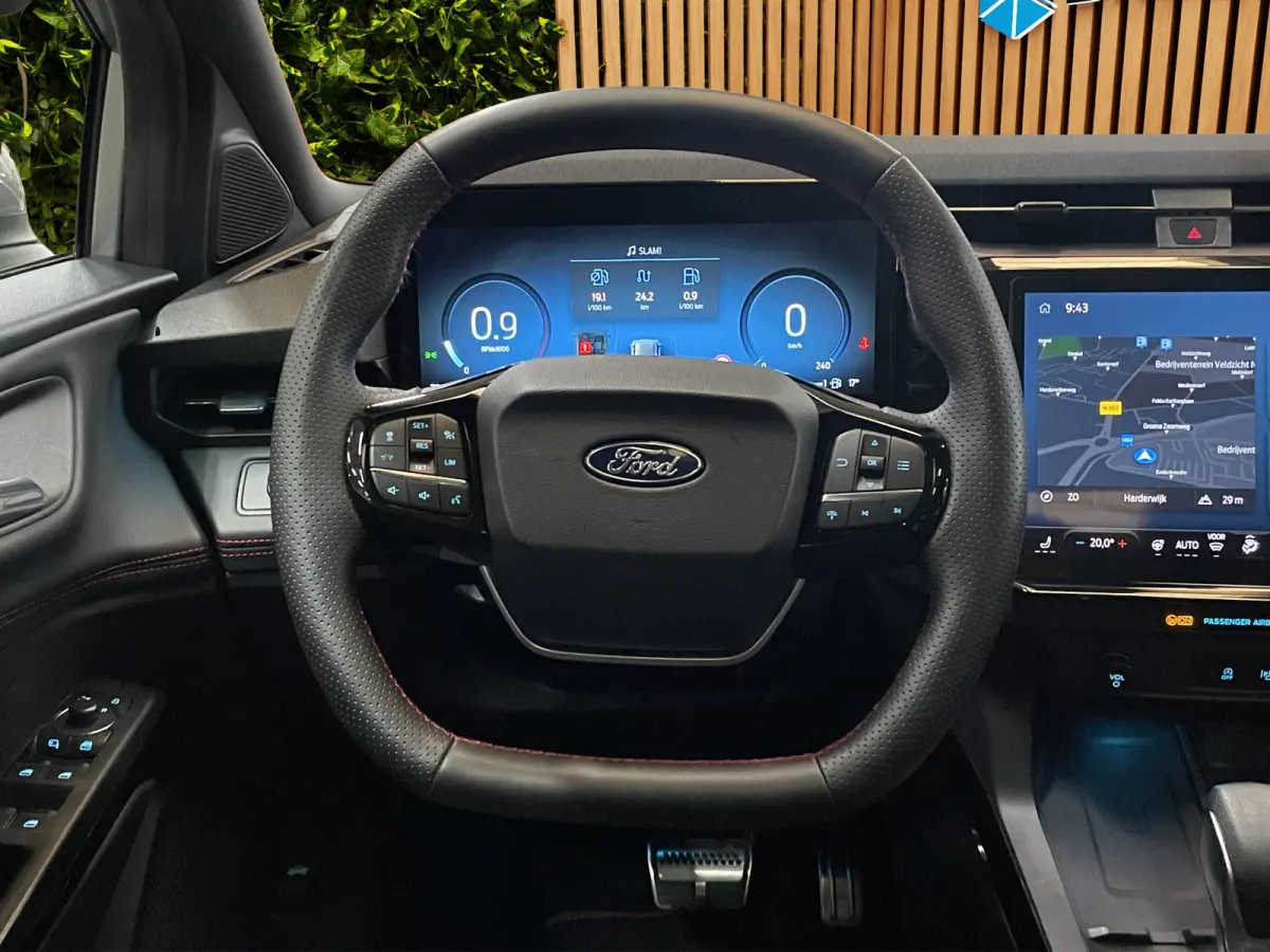 1.0 EcoBoost ST-Line X | Stuur/ stoelverw. | Pano | Adaptieve cruise | B&O |