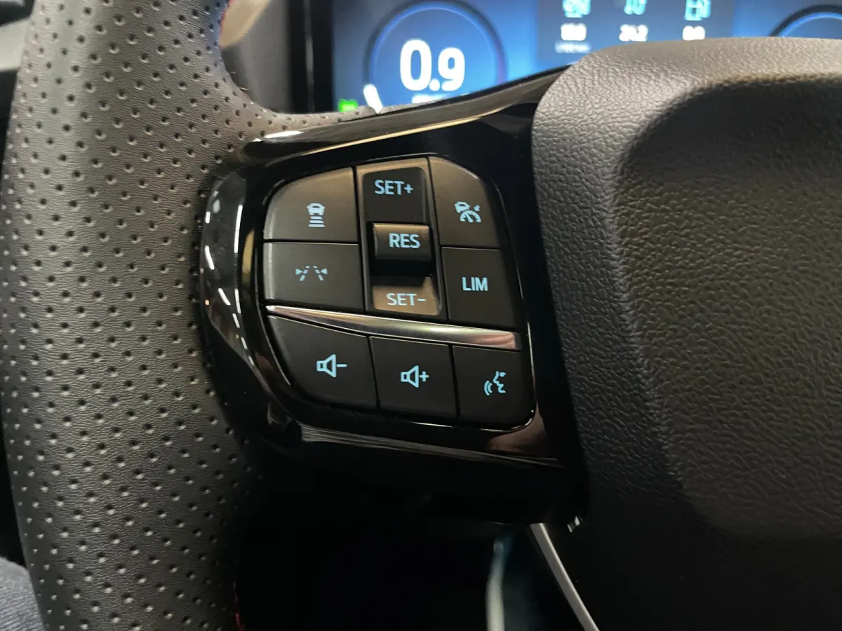 1.0 EcoBoost ST-Line X | Stuur/ stoelverw. | Pano | Adaptieve cruise | B&O |