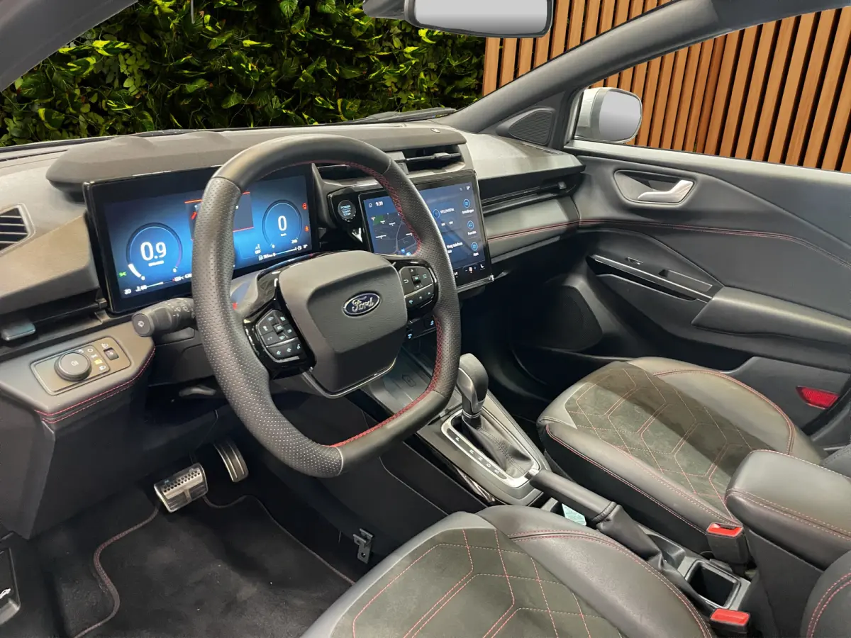 1.0 EcoBoost ST-Line X | Stuur/ stoelverw. | Pano | Adaptieve cruise | B&O |