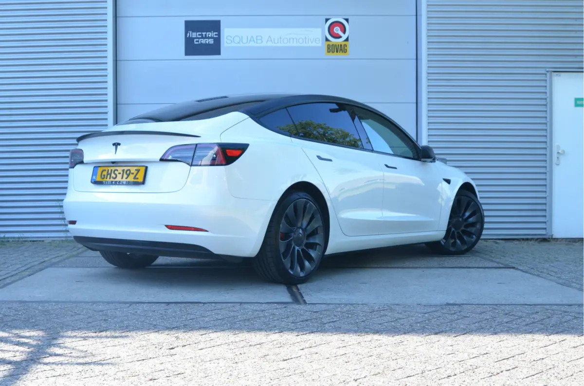 Performance AWD 75 kWh AutoPilot3.0 Ryzen