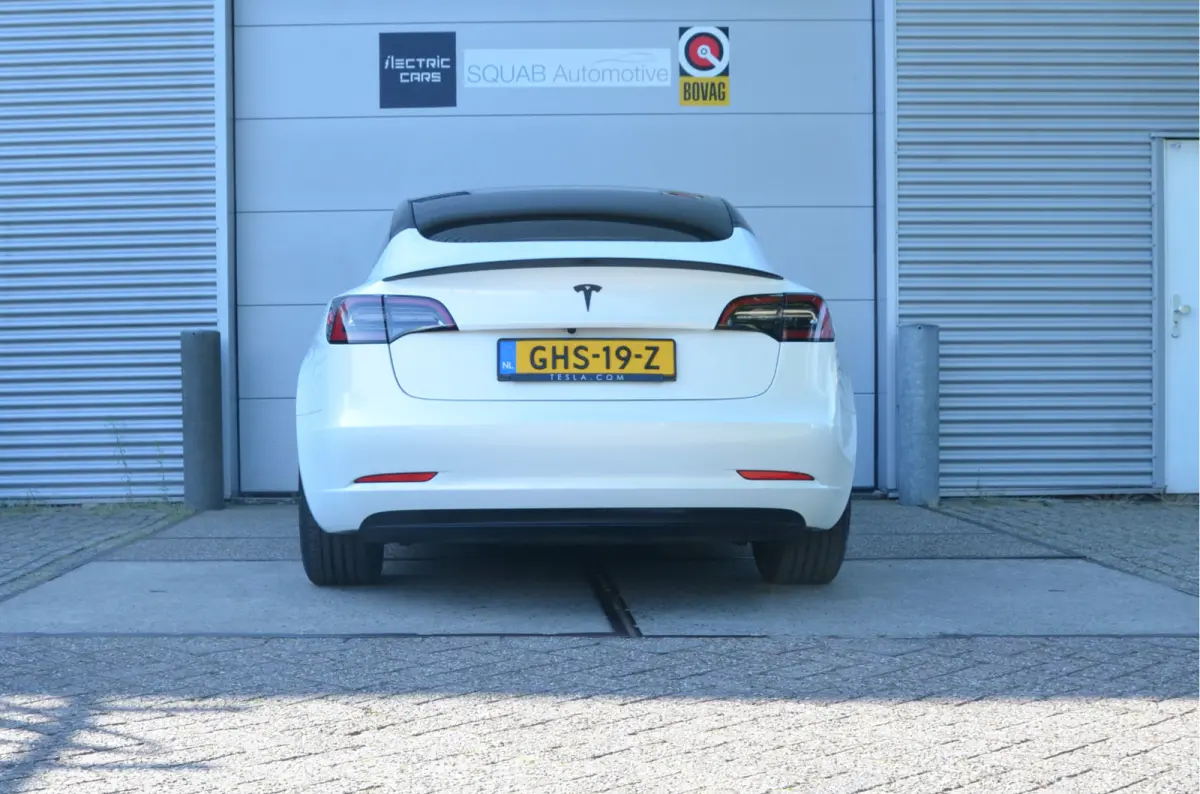 Performance AWD 75 kWh AutoPilot3.0 Ryzen