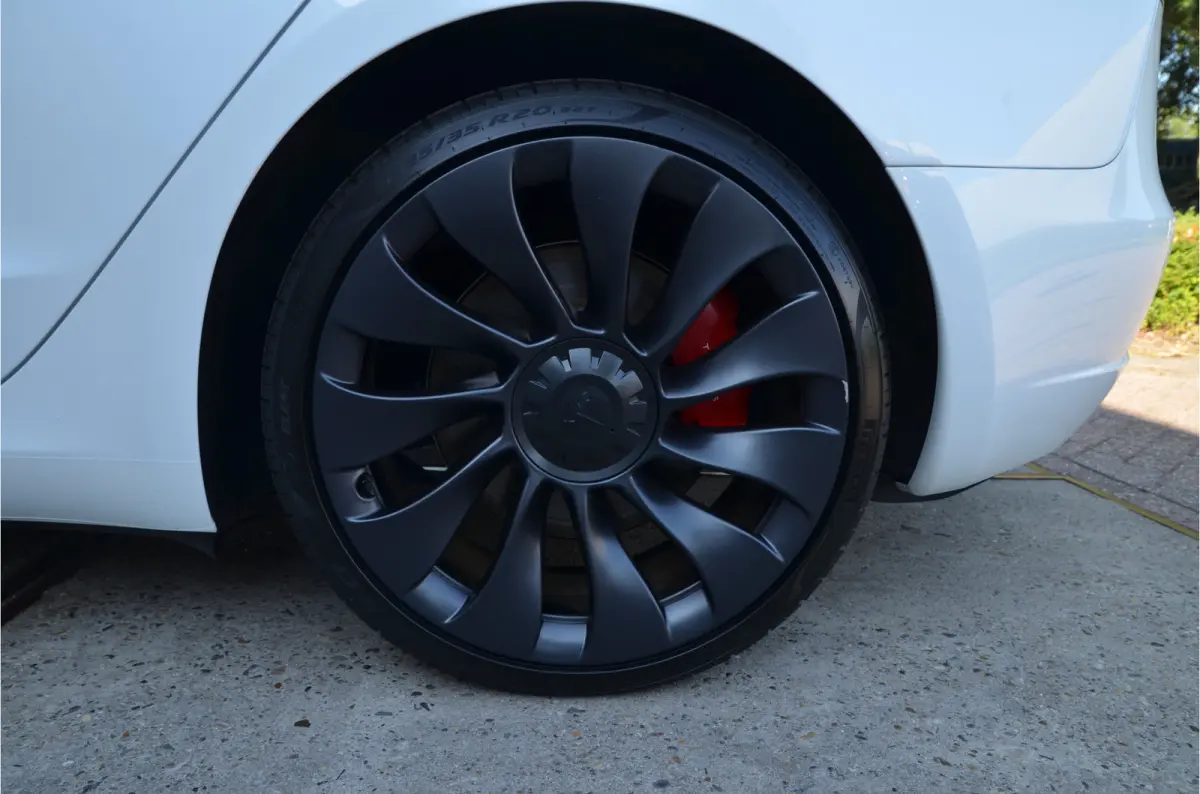 Performance AWD 75 kWh AutoPilot3.0 Ryzen