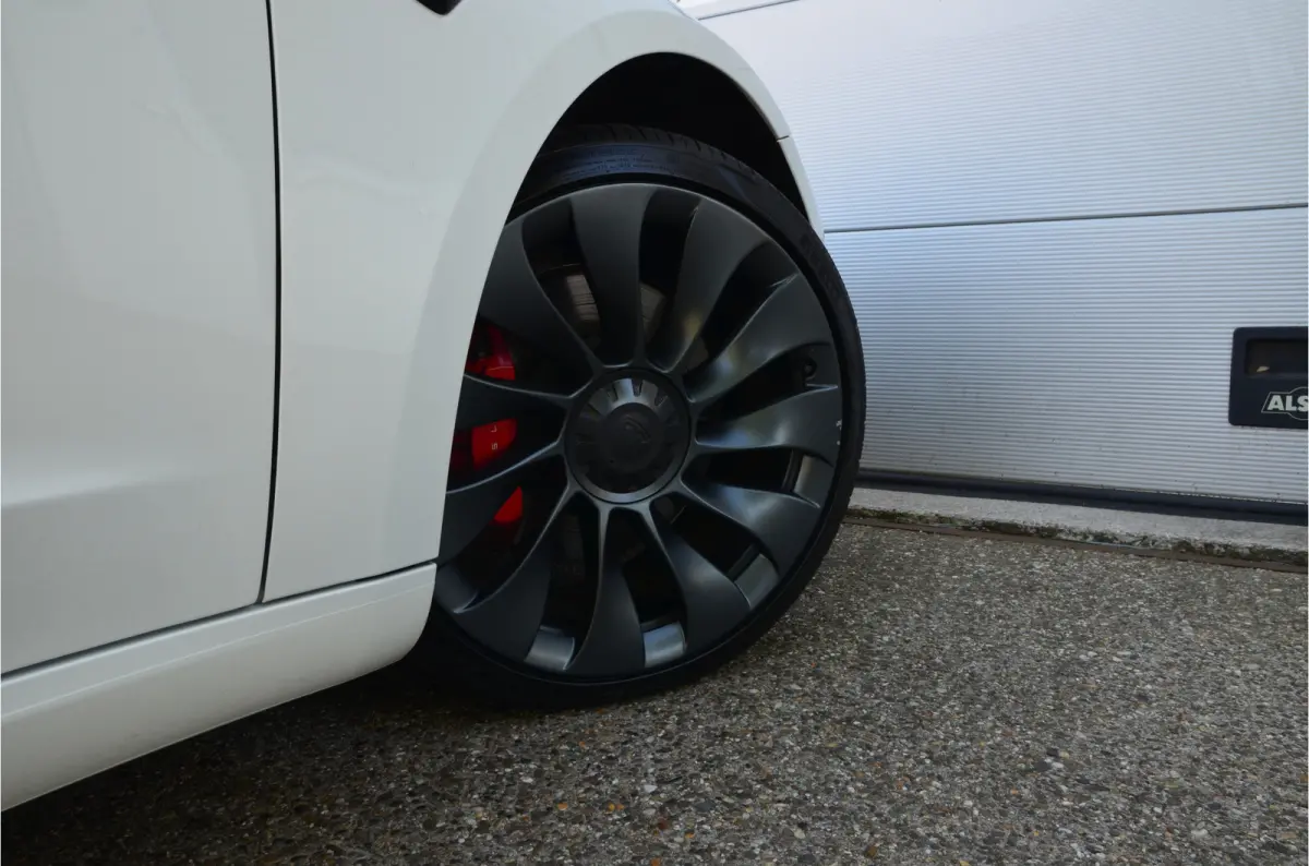 Performance AWD 75 kWh AutoPilot3.0 Ryzen