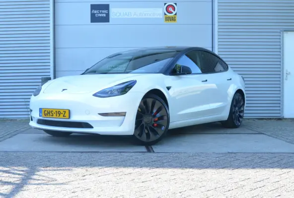 Performance AWD 75 kWh AutoPilot3.0 Ryzen