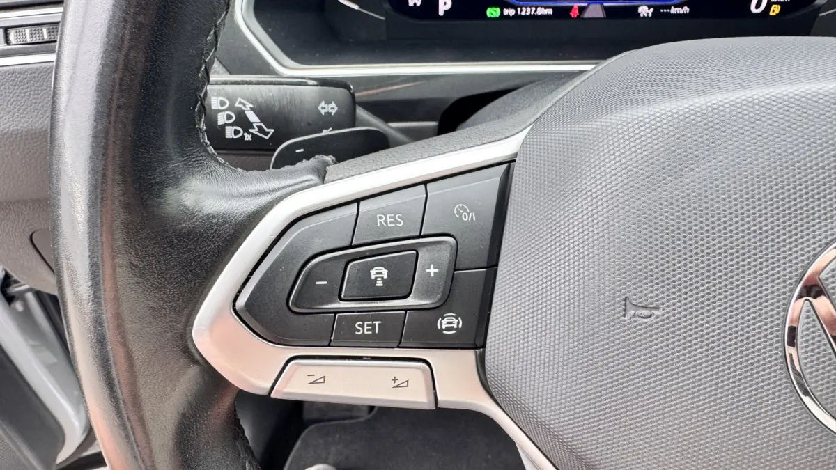 1.5 TSI R-Line Business+ DSG Panoramadak | HUD | Navi