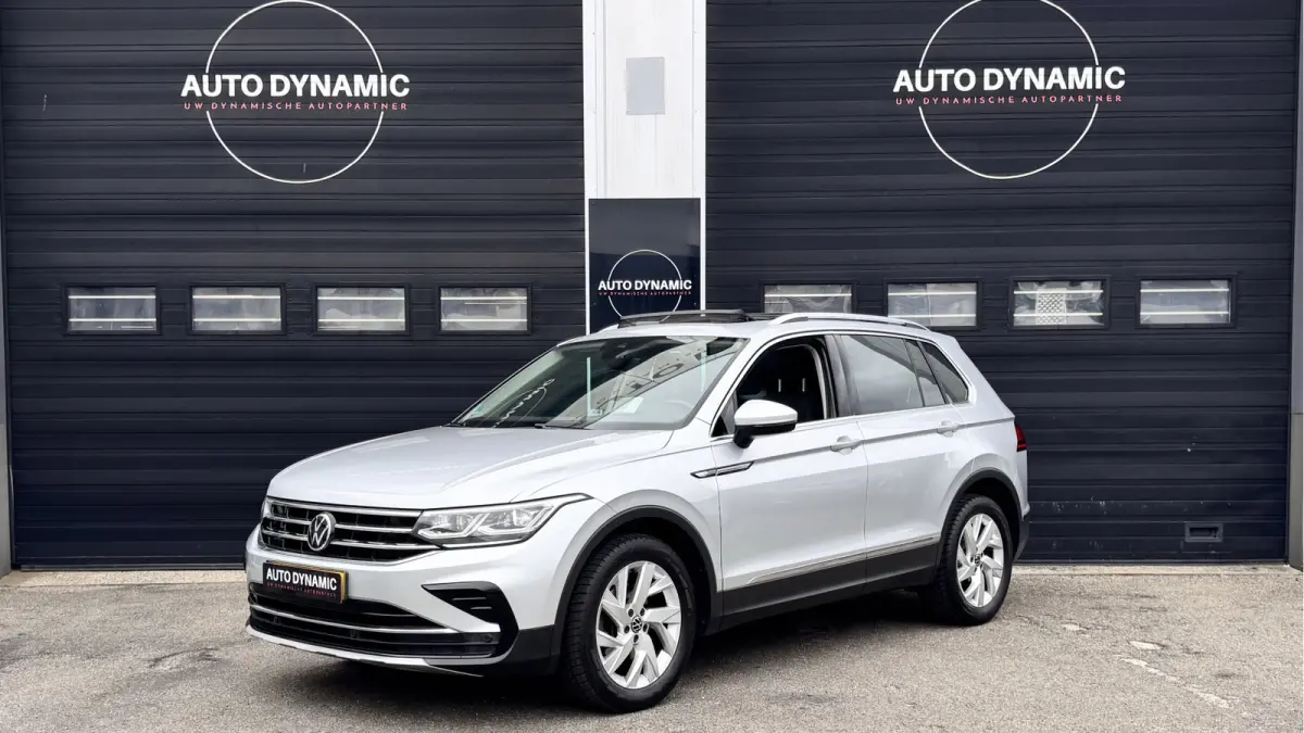 1.5 TSI R-Line Business+ DSG Panoramadak | HUD | Navi