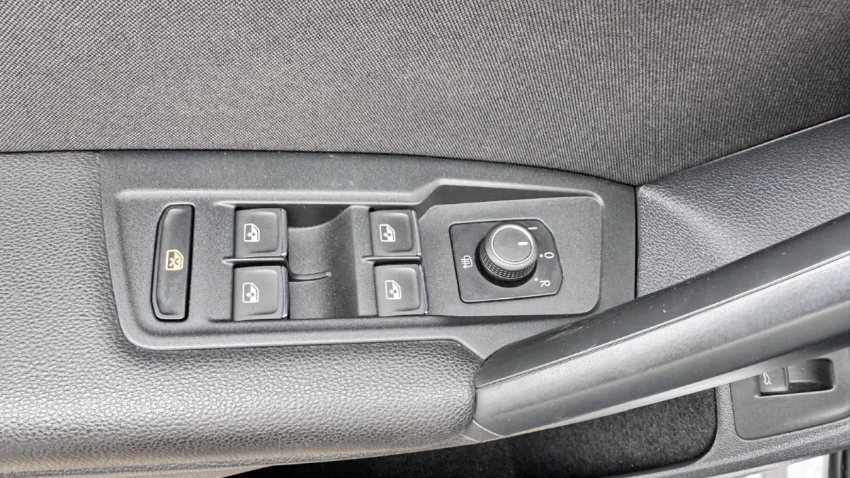 1.5 TSI R-Line Business+ DSG Panoramadak | HUD | Navi