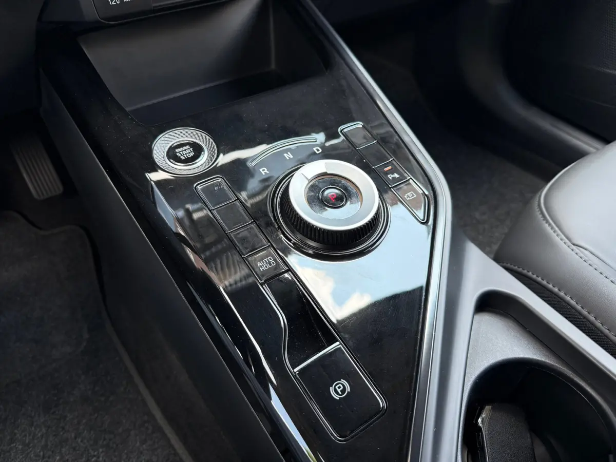 1.6 GDi Hybrid DynamicPlusLine - Navi - Climate - Camera - Half Leder