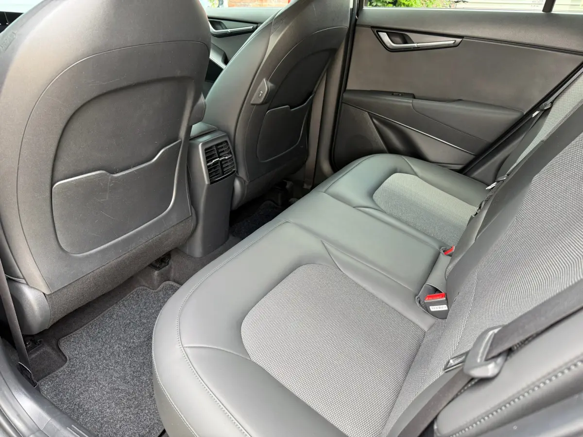 1.6 GDi Hybrid DynamicPlusLine - Navi - Climate - Camera - Half Leder