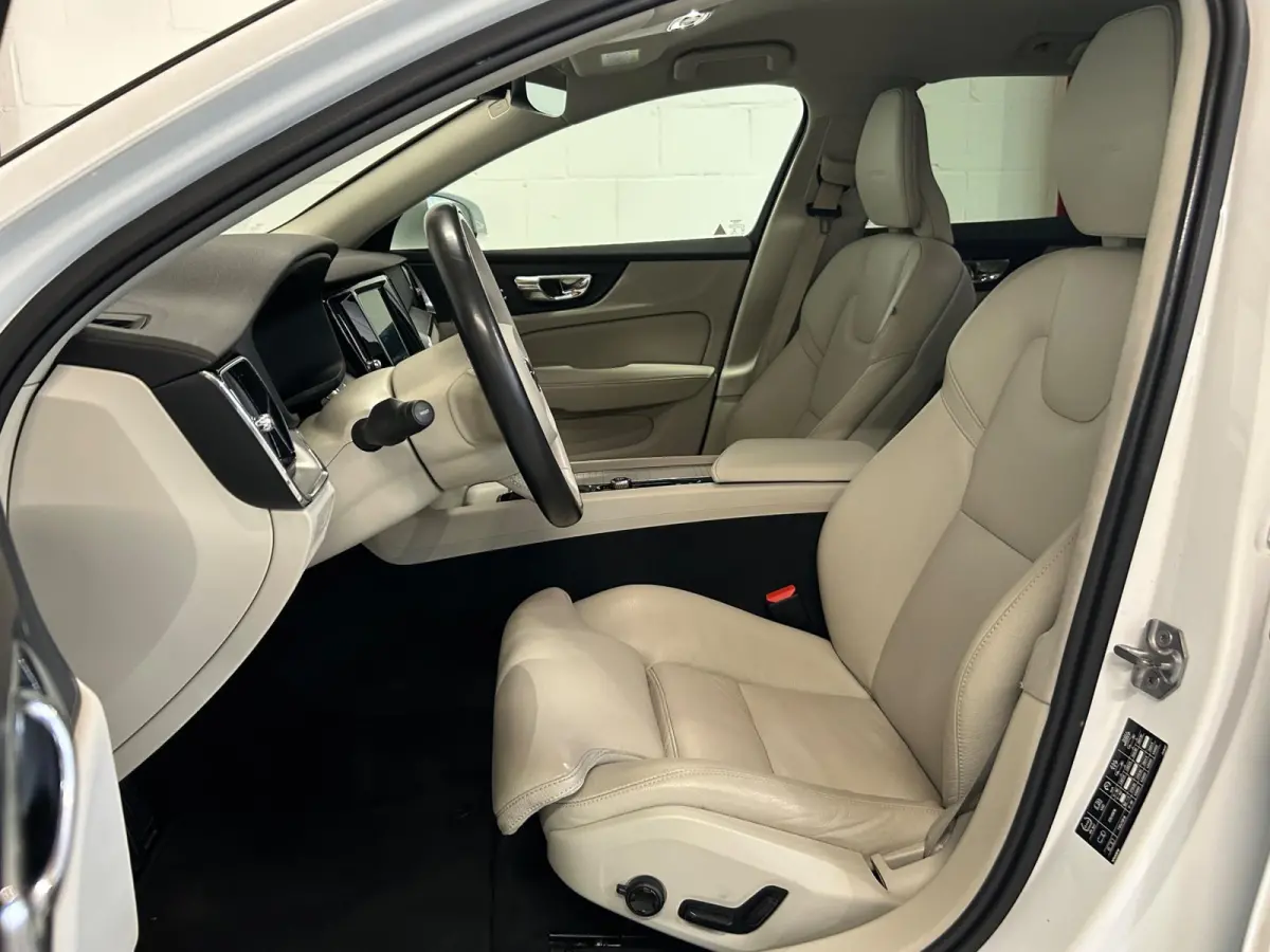 2.0 T5 Inscription - Keyless - Memory - Carplay