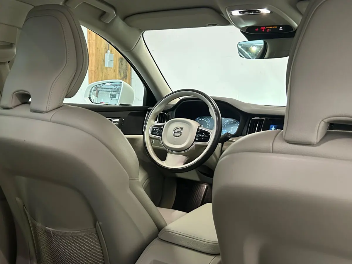 2.0 T5 Inscription - Keyless - Memory - Carplay