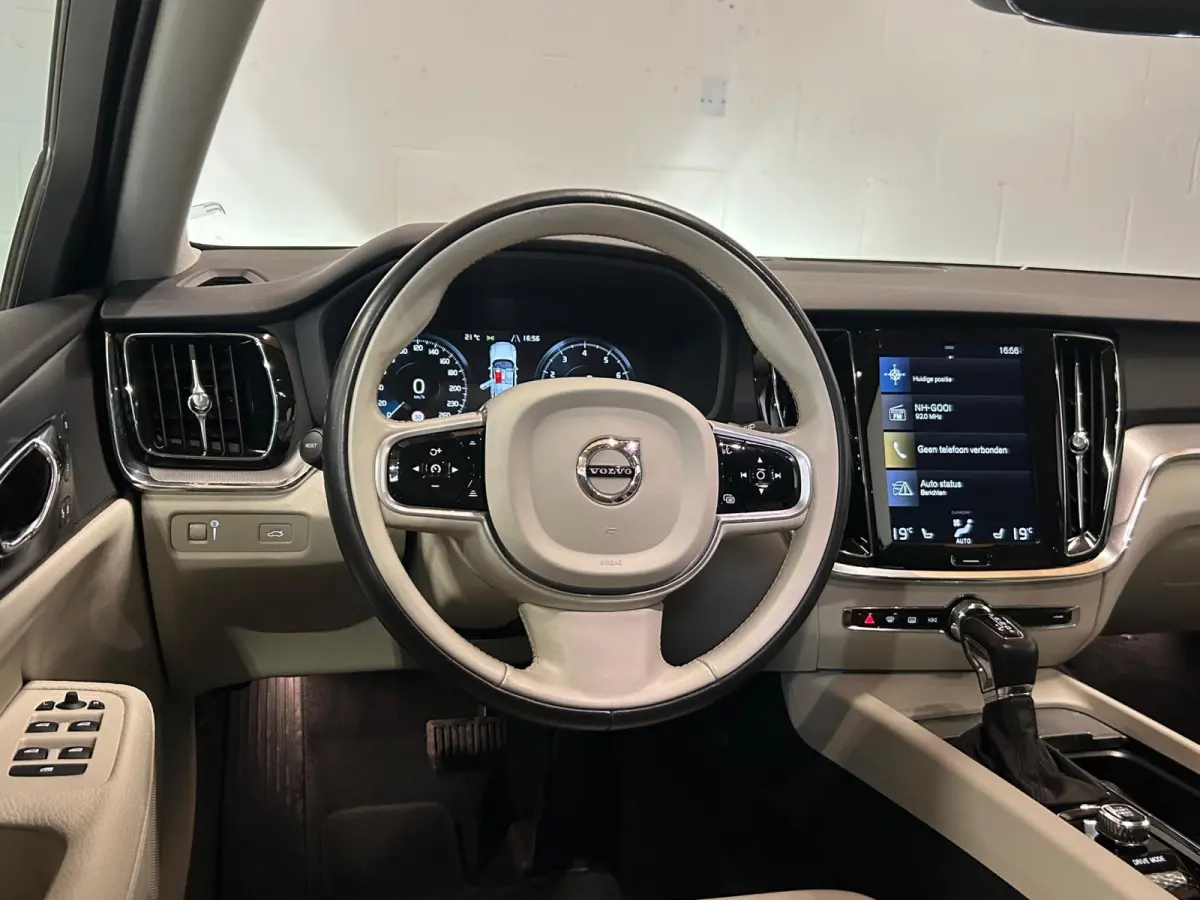 2.0 T5 Inscription - Keyless - Memory - Carplay