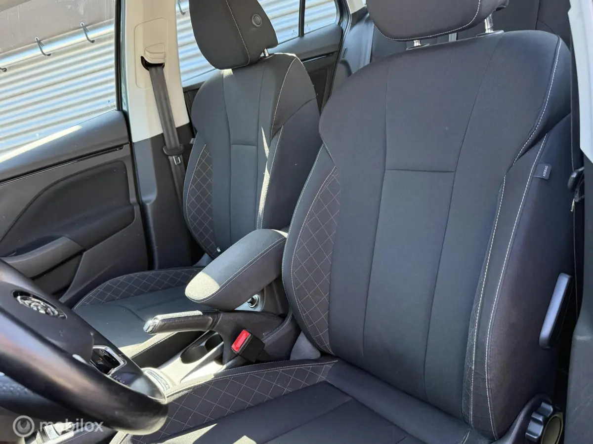 1.0 TSI Ambition | Airco | Apple Carplay/Android Auto | LM Velgen | Cruise |69.053 km!!! |Ndl auto! |