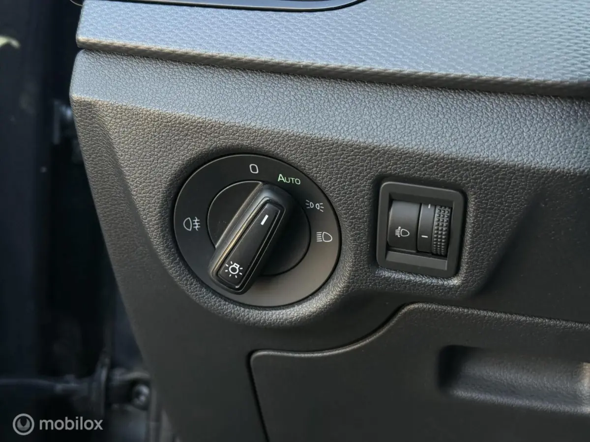 1.0 TSI Ambition | Airco | Apple Carplay/Android Auto | LM Velgen | Cruise |69.053 km!!! |Ndl auto! |
