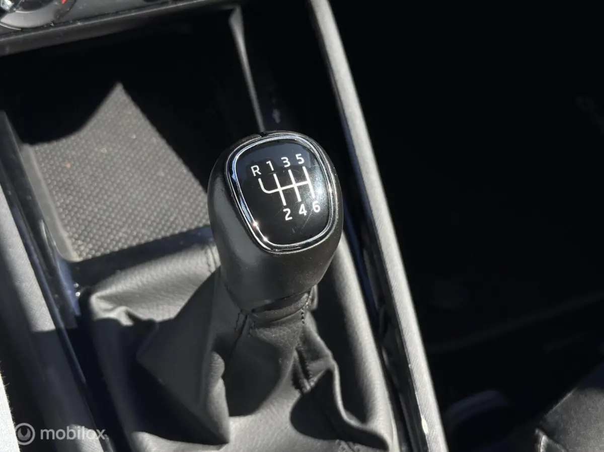 1.0 TSI Ambition | Airco | Apple Carplay/Android Auto | LM Velgen | Cruise |69.053 km!!! |Ndl auto! |