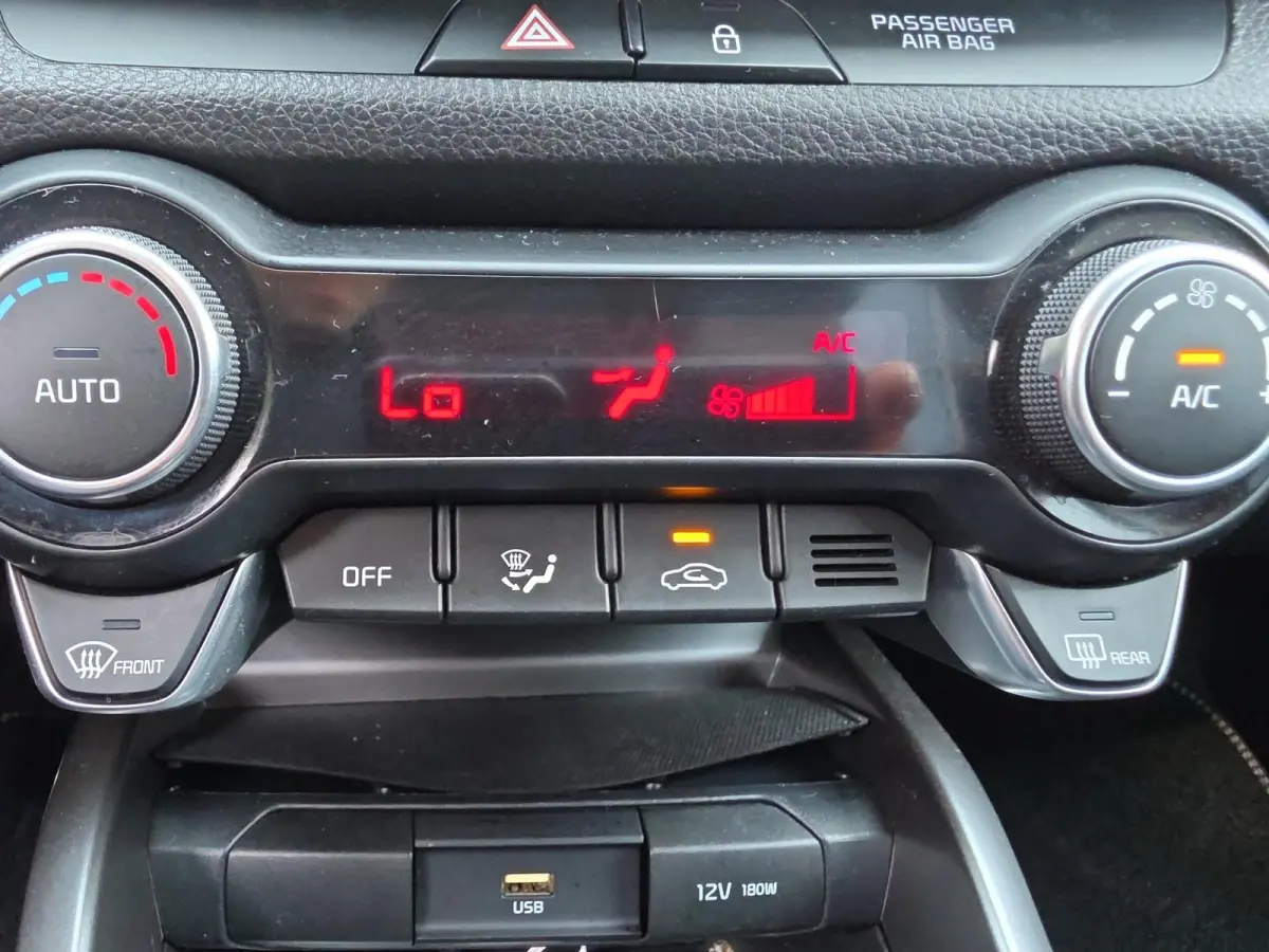 1.0 T-GDi MHEV GT-Line | Keyless | Navigatie | Climate control | Cruise control | Parkeer camera achter