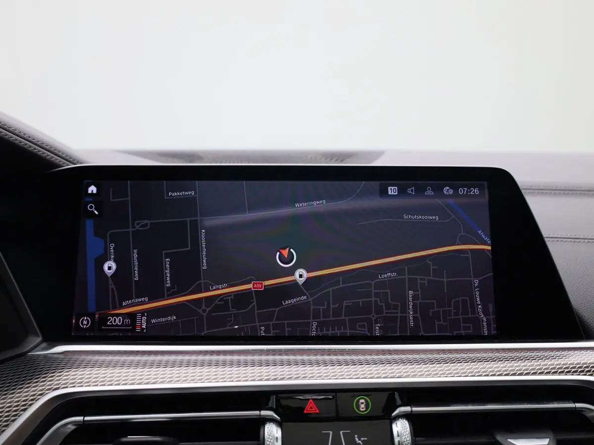 xDrive30d (195 kW) | Harman Kardon Surround Sound System | Shadow Line | Active Cruise Control met Stop&Go functie | HUD | LED Koplampen |  Panoramisch schuifdak | M Sport remmen |