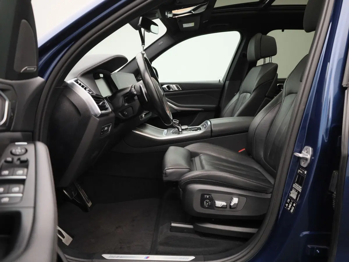 xDrive30d (195 kW) | Harman Kardon Surround Sound System | Shadow Line | Active Cruise Control met Stop&Go functie | HUD | LED Koplampen |  Panoramisch schuifdak | M Sport remmen |
