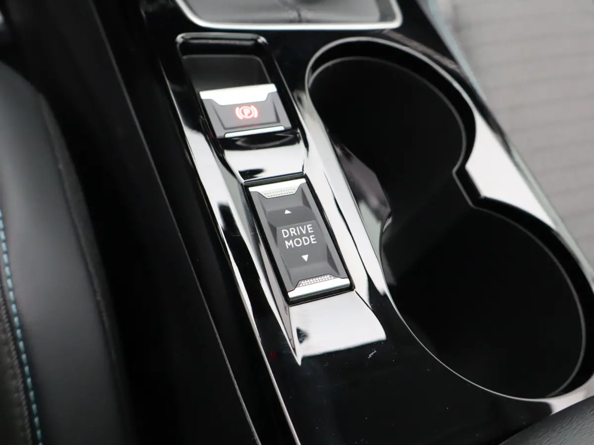 1.2 PureRech Allure | Achteruitrijcamera | Panoramadak | Cruise Control | Apple Carplay/Android Auto