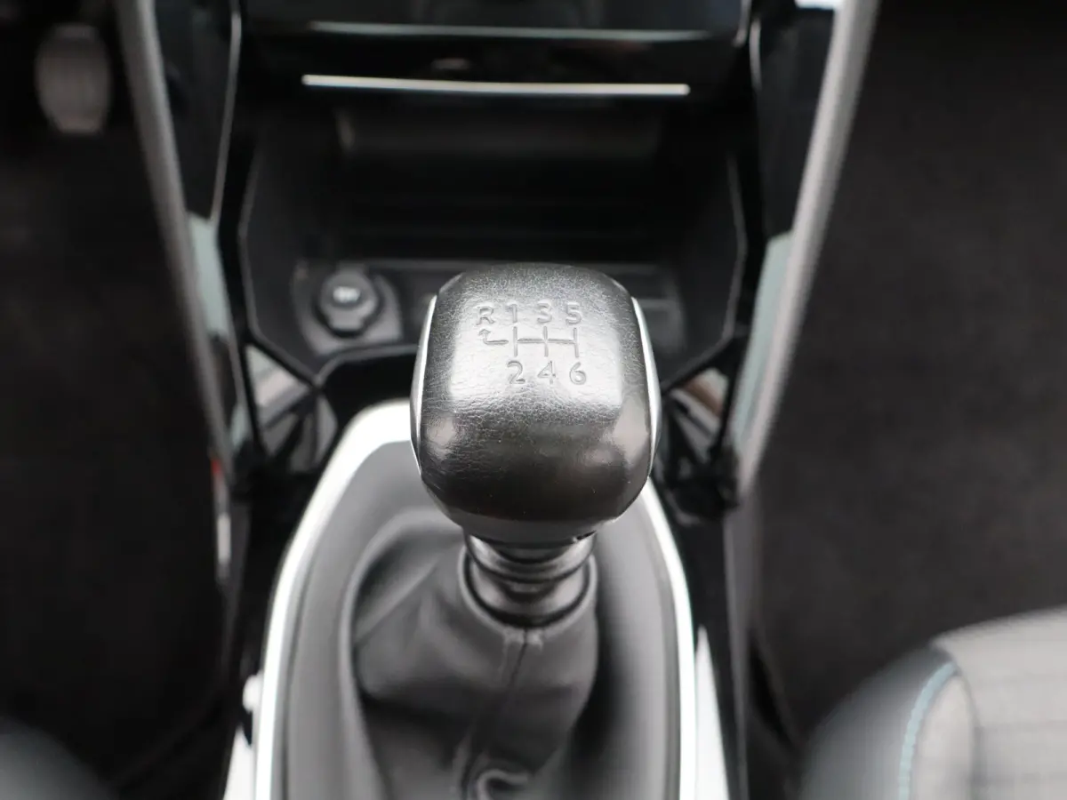 1.2 PureRech Allure | Achteruitrijcamera | Panoramadak | Cruise Control | Apple Carplay/Android Auto