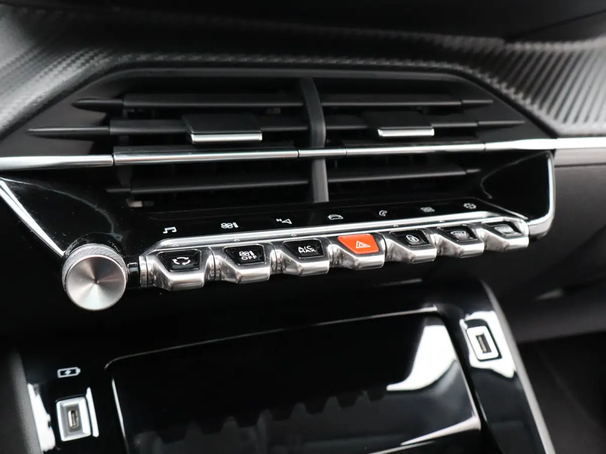1.2 PureRech Allure | Achteruitrijcamera | Panoramadak | Cruise Control | Apple Carplay/Android Auto
