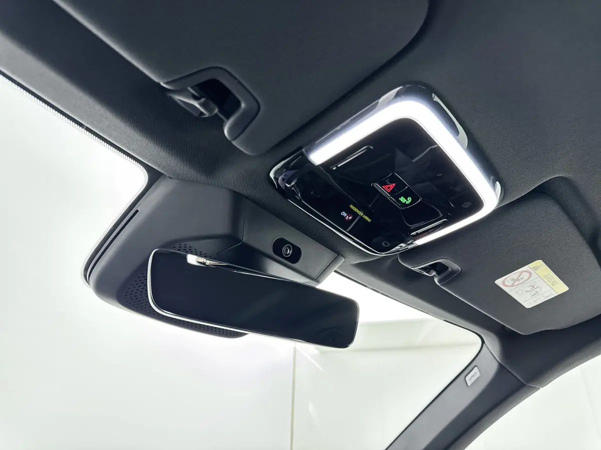 More | 20" | Panoramadak | Infinity Audio | 360 Camera | Adaptieve cruise | BLIS | Stoel/stuurverwarming | Full LED