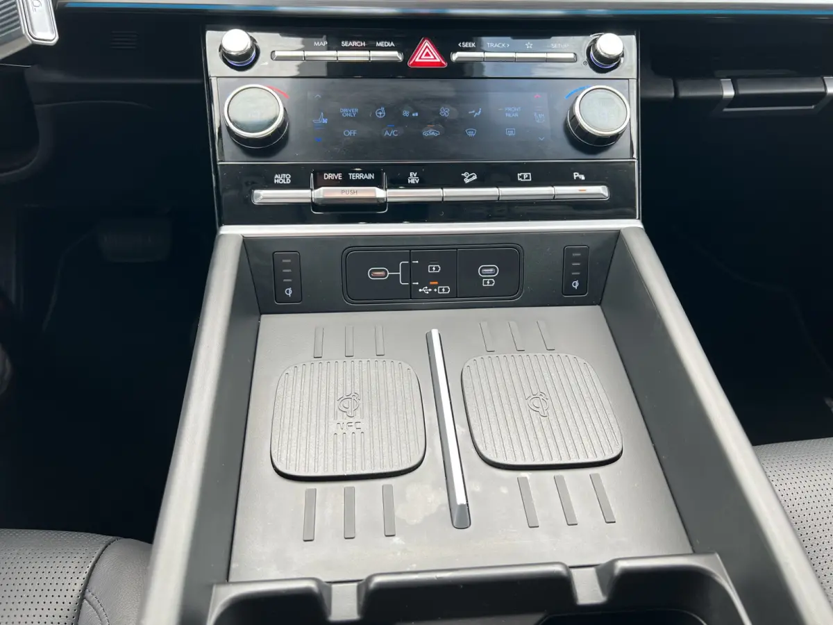 1.6 T-GDI 252pk PHEV Premium Plus 4WD 7p. | Elektrische trekhaak | Sidesteps | Premium Audio | Bestuurdersstoel met geheugen | Dodehoek detectie | Full-LED koplampen | Head-up display | Stoe