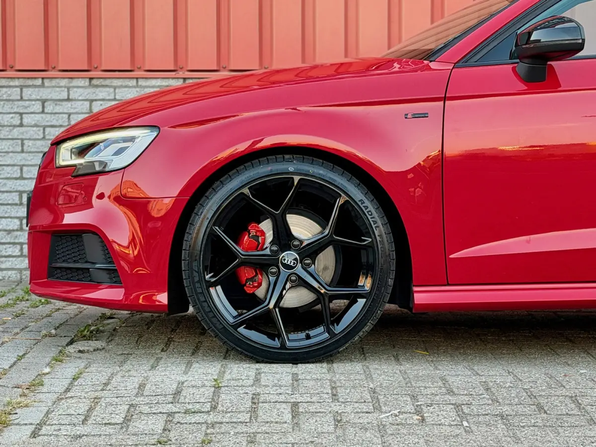 1.5 TFSI CoD 3x S-Line Virtual Carplay Keyless
