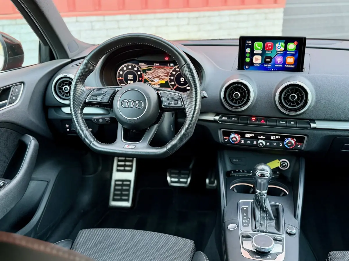1.5 TFSI CoD 3x S-Line Virtual Carplay Keyless