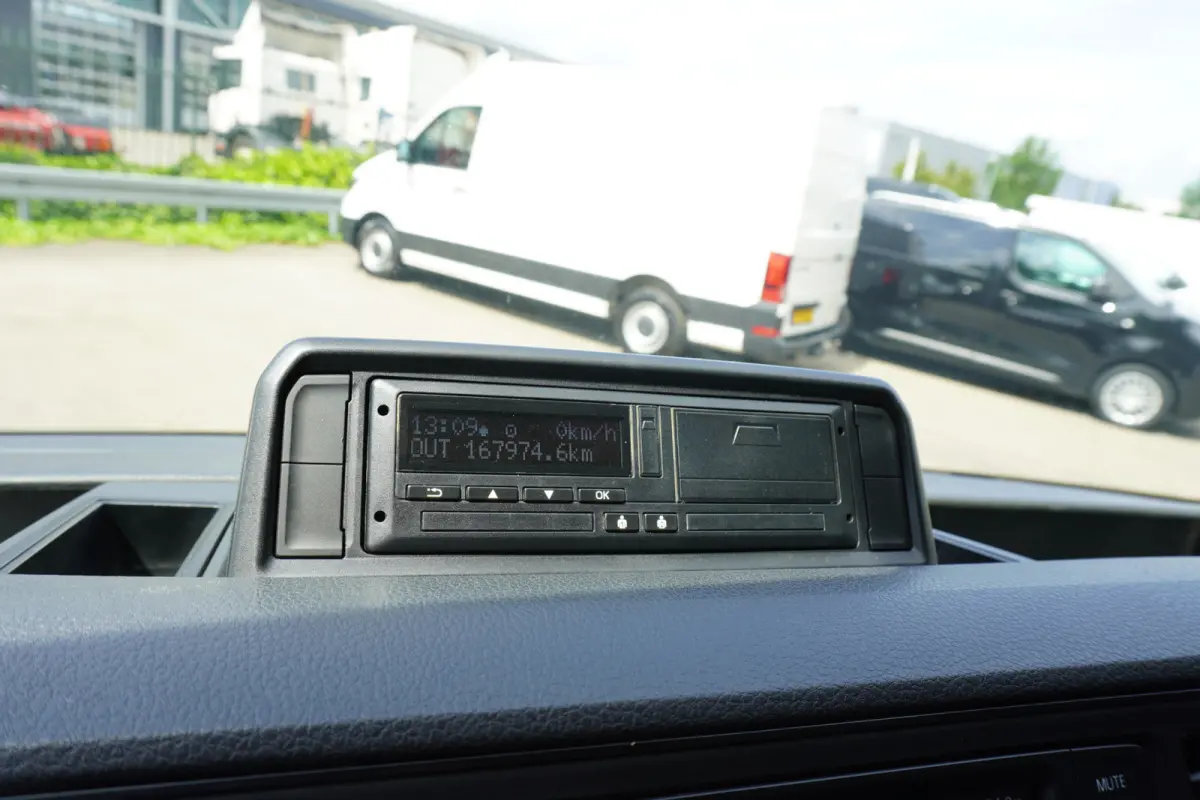 180pk Automaat Dubbellucht open laadbak Tacho Cruise control