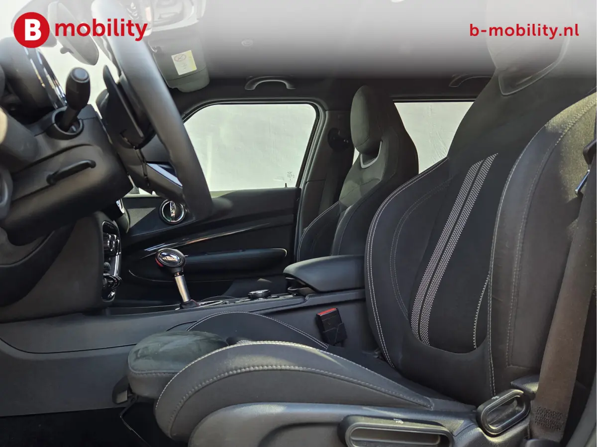 2.0 John Cooper Works ALL4 Chili | LED | Navigatie | PDC | Cruise Control | Sportstoelen