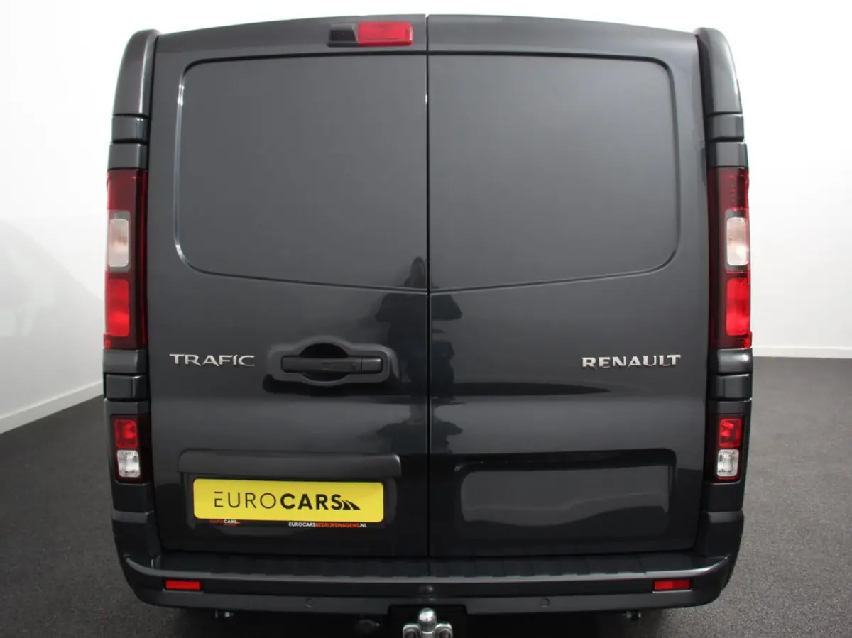 2.0 Blue dC1 150PK L2H1 Dubbele Cabine Automaat Navigatie Airco Lichtmetalen velgen Betimmering Trekhaak Camera Parkeer sensoren Dab