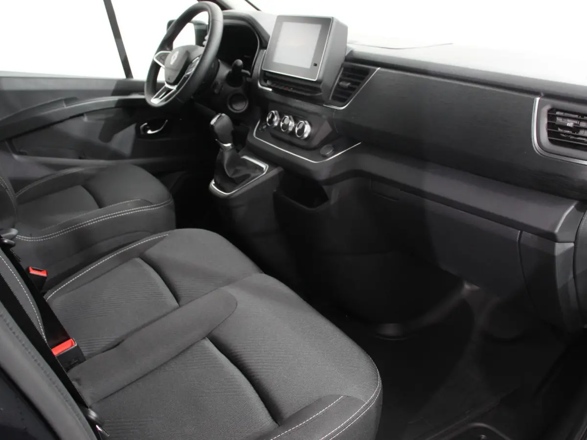2.0 Blue dC1 150PK L2H1 Dubbele Cabine Automaat Navigatie Airco Lichtmetalen velgen Betimmering Trekhaak Camera Parkeer sensoren Dab
