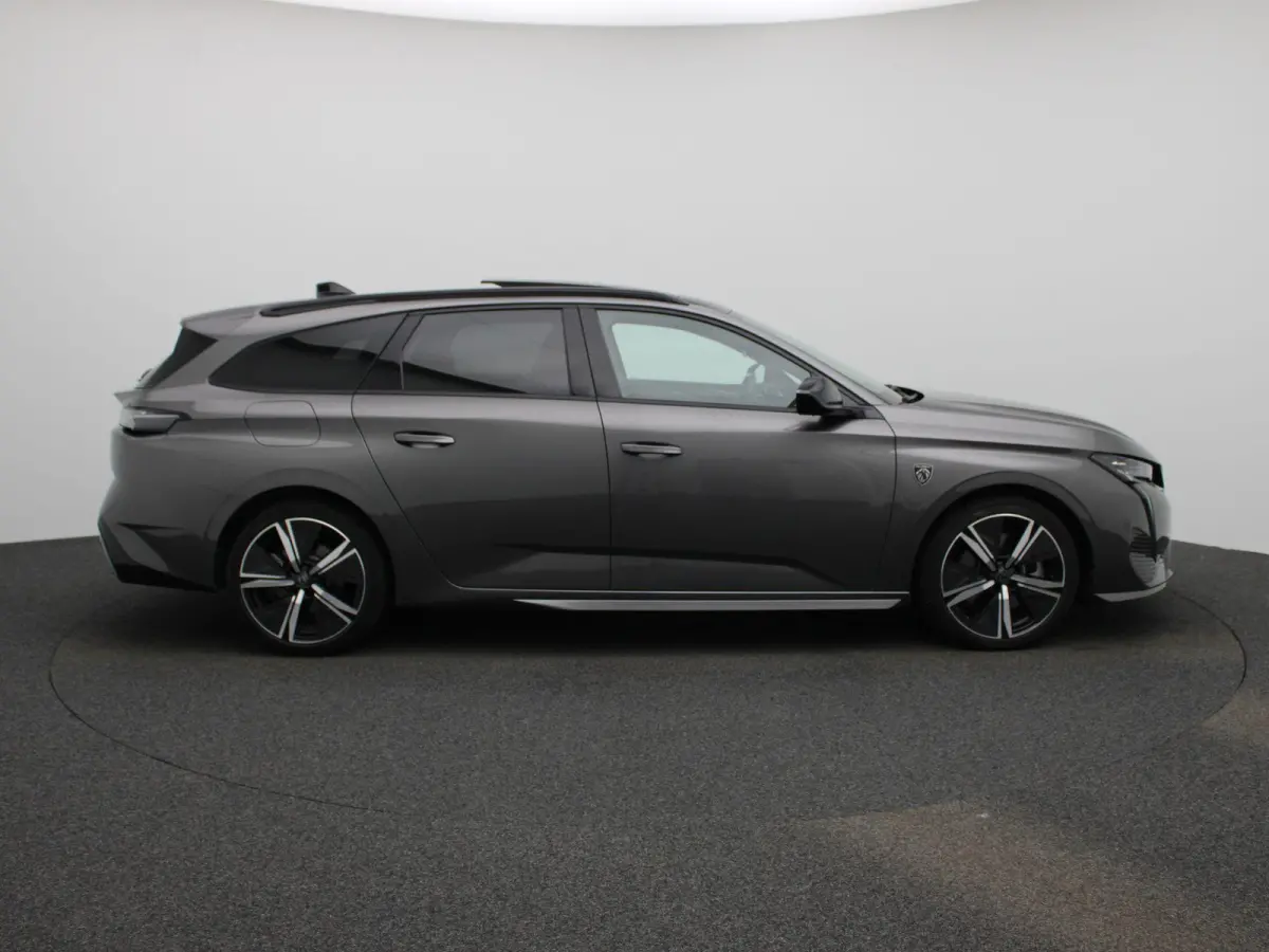 1.6 Plug-in Hybrid 180 GT | Apple Carplay / Android Auto | Panoramadak | Camera | Parkeersensoren | Stoelverwarming |