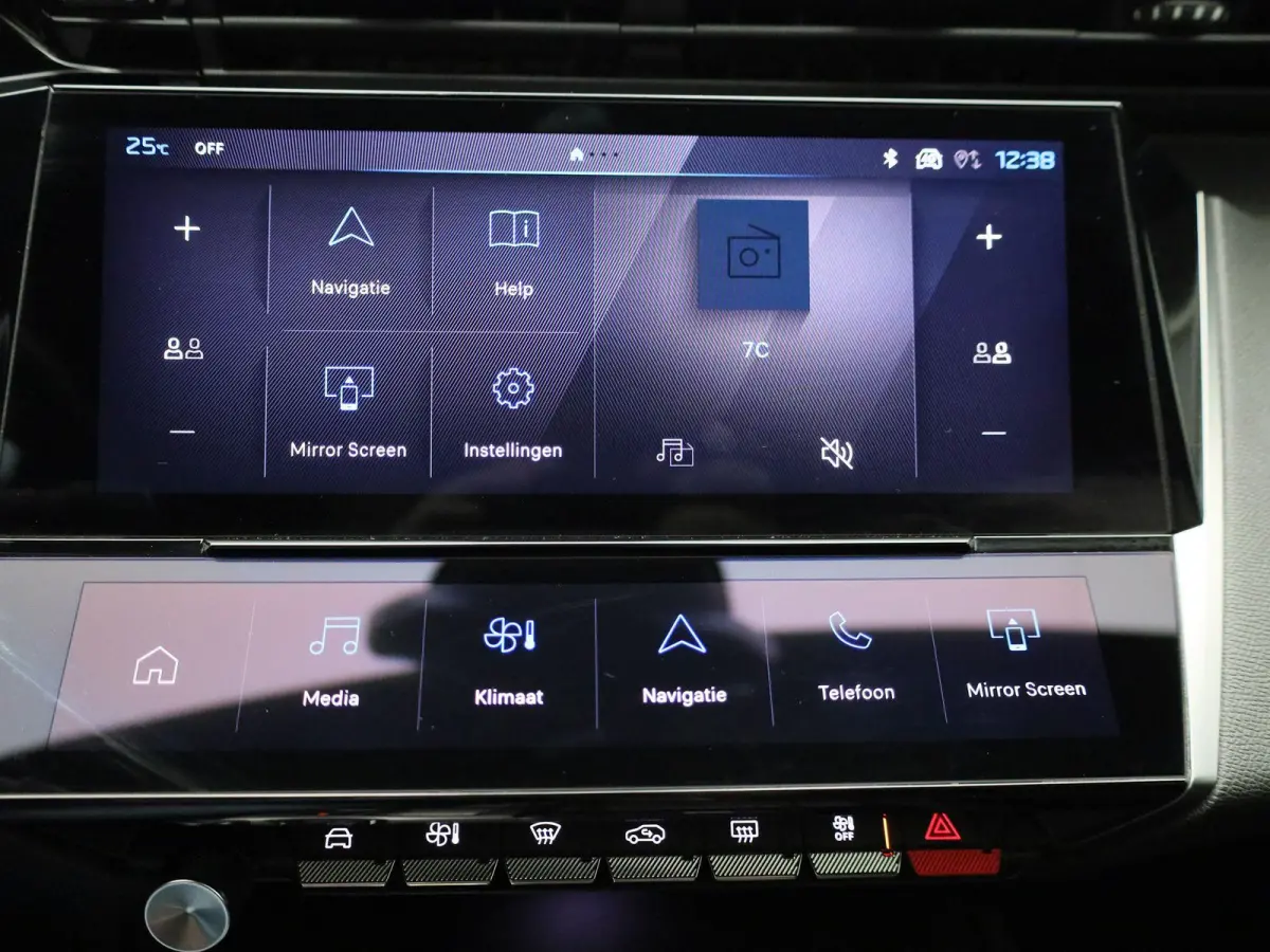 1.6 Plug-in Hybrid 180 GT | Apple Carplay / Android Auto | Panoramadak | Camera | Parkeersensoren | Stoelverwarming |